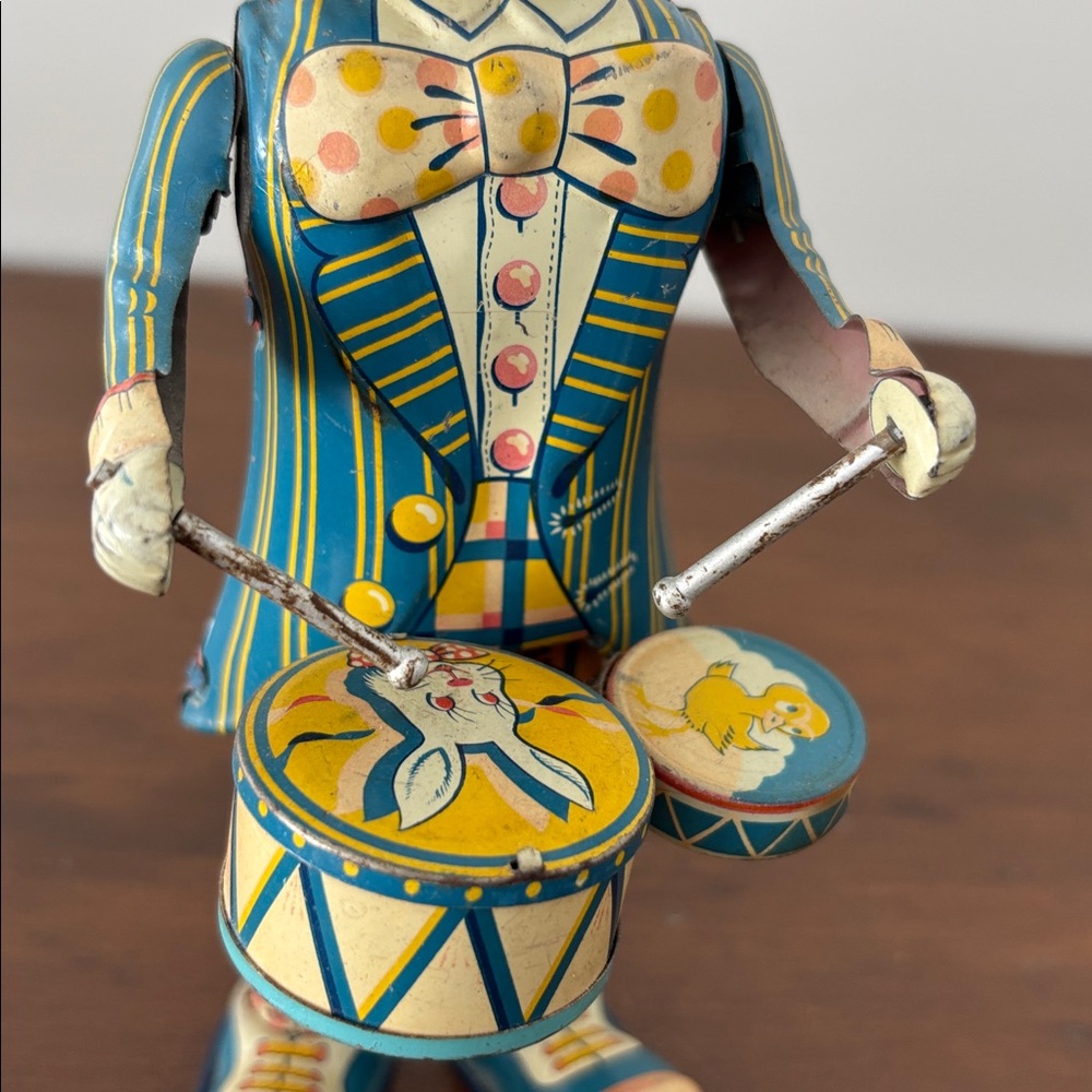 Vintage Rabbit Drummer - Picture 4 of 16